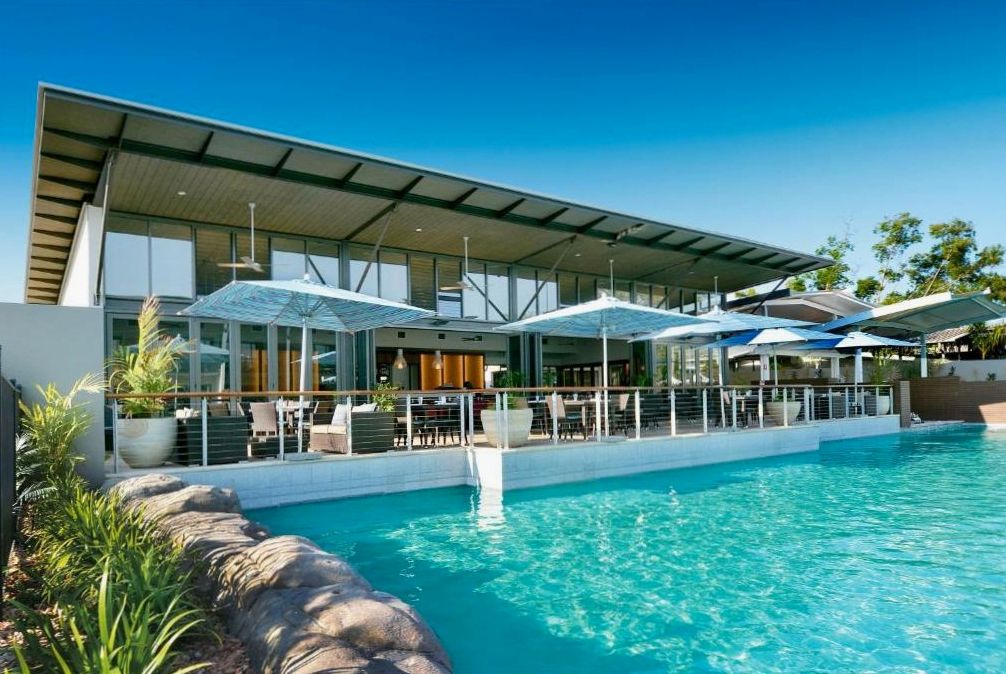 Piscine intérieure